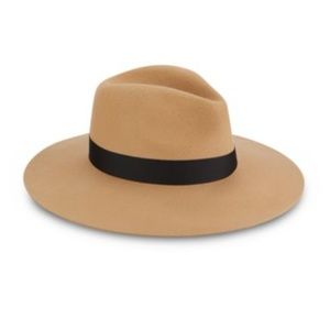 Wool-Spun Federa Hat in ( Camel)